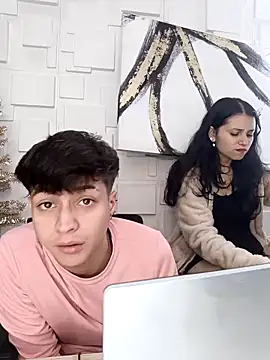 Snapshot of Ari_and_Storm chatting on 04.18.26 Ari and Storm online show from 04.18.26