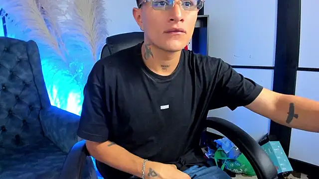 LiamDeep online show from 03.02.26