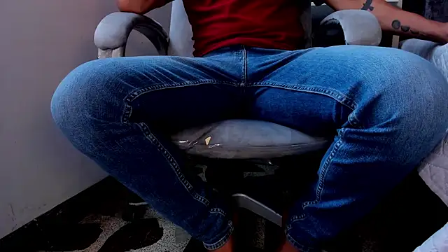 LiamDeep online show from 04.10.26