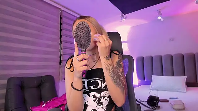 SkyThompson online show from 11.29.25