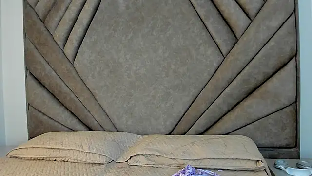 Snapshot of Mythical_Girll chatting on 09.12.25 Mythical Girll online show from 09.12.25