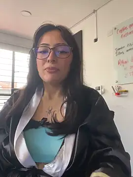 Snapshot of Mythical_Girll chatting on 09.13.25 Mythical Girll online show from 09.13.25