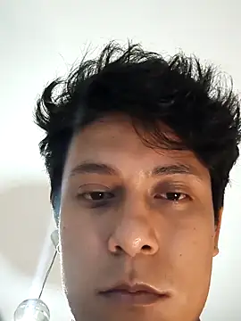 Snapshot of juan_penetreitor chatting on 09.26.25 juan penetreitor online show from 09.26.25