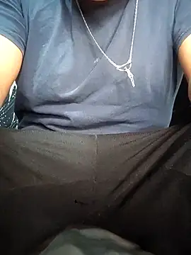 Snapshot of juan_penetreitor chatting on 10.24.25 juan penetreitor online show from 10.24.25