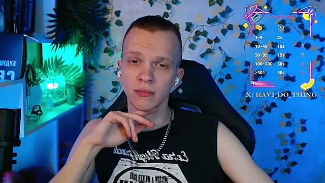 frozen boy online show from 09.09.25