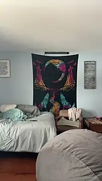 Lunablu13 online show from 12.15.25