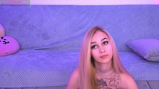 AmyKent  online show from 04.17.26