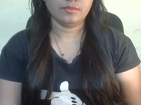 Snapshot of Aanya_Hazel chatting on 11.19.25 Aanya Hazel online show from 11.19.25