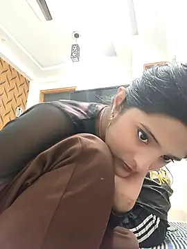 romantic couple1 online show from 10.11.25