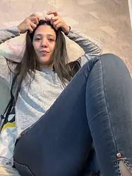 PrincessYYara online show from 10.18.25