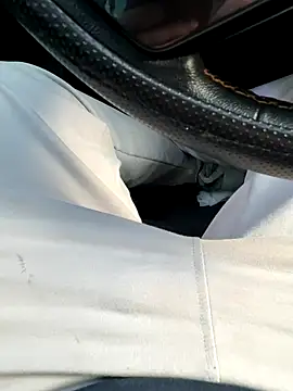 Snapshot of camboys_poyraz chatting on 11.28.25 camboys poyraz online show from 11.28.25