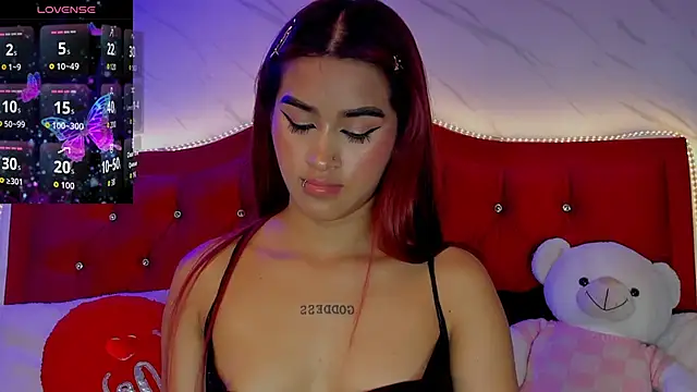 Snapshot of Lizzy_LaBelle chatting on 09.13.25 Lizzy LaBelle online show from 09.13.25