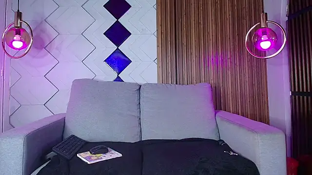 Snapshot of Susyhot_ chatting on 09.11.25 Susyhot  online show from 09.11.25