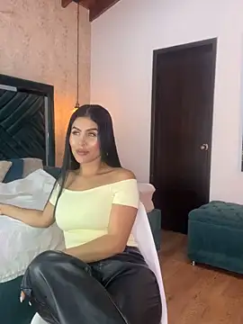 Snapshot of Sofi_Moreno chatting on 03.18.26 Sofi Moreno online show from 03.18.26