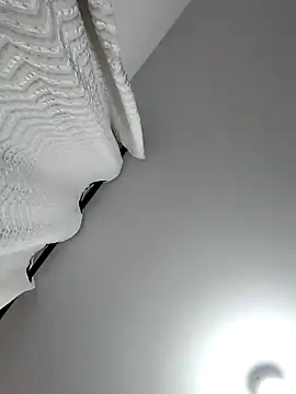 mia mancinii online show from 04.22.26