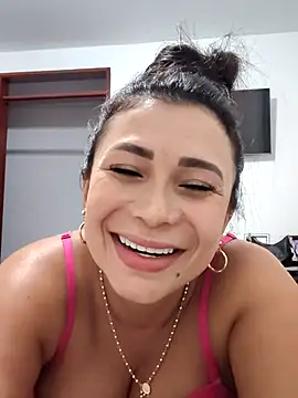 Snapshot of mia_mancinii chatting on 06.04.26 mia mancinii online show from 06.04.26