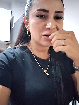 mia mancinii online show from 06.11.26