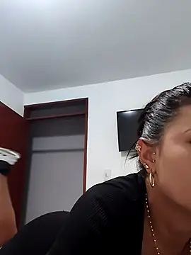 mia mancinii online show from 07.07.26