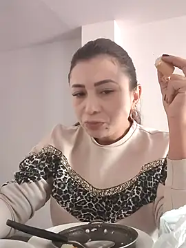 mia mancinii online show from 07.21.26