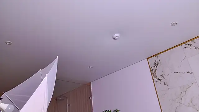 AmadaReine online show from 10.23.25