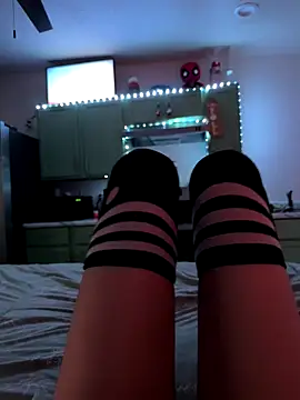 Snapshot of littiekitty chatting on 09.11.25 littiekitty online show from 09.11.25