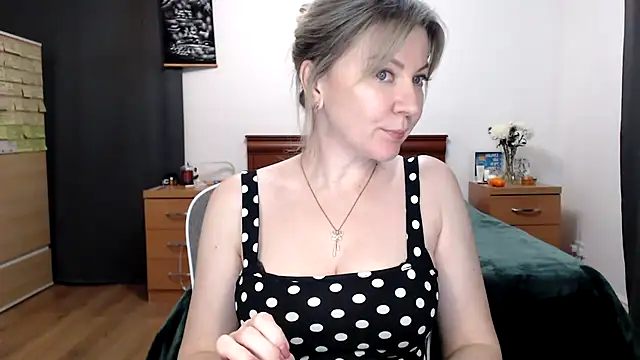 ParadiseAlina online show from 02.06.26