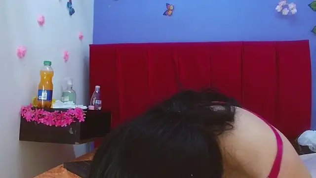 andrealopezcm101 online show from 10.20.25