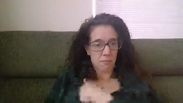 Snapshot of JezebelDutch chatting on 12.01.25 JezebelDutch online show from 12.01.25