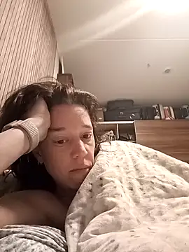 Snapshot of JezebelDutch chatting on 03.09.26 JezebelDutch online show from 03.09.26