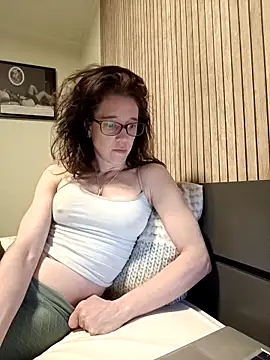 Snapshot of JezebelDutch chatting on 03.13.26 JezebelDutch online show from 03.13.26