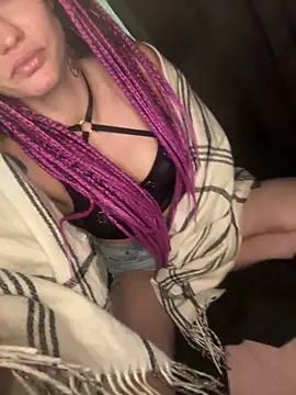 Snapshot of hottcouple00 chatting on 10.17.25 hottcouple00 online show from 10.17.25