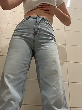 Cumonmme online show from 11.08.25