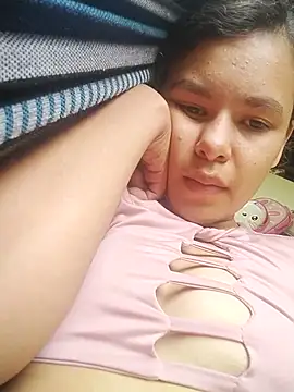 Snapshot of marisolcardona chatting on 10.12.25 marisolcardona online show from 10.12.25