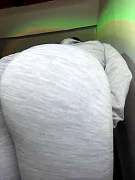 Amelia laurent online show from 11.27.25