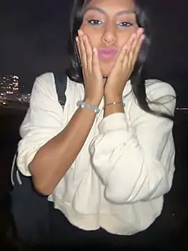 BrunetteBliss69 online show from 02.12.26