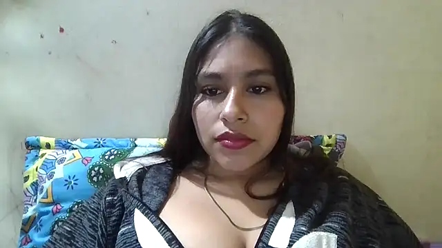 Snapshot of zairabreze chatting on 11.23.25 zairabreze online show from 11.23.25