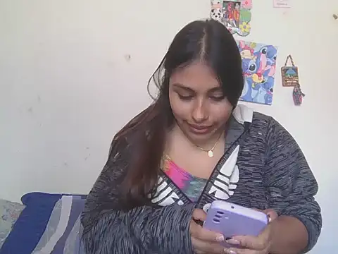 Snapshot of zairabreze chatting on 02.17.26 zairabreze online show from 02.17.26