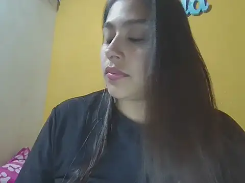 Snapshot of zairabreze chatting on 02.25.26 zairabreze online show from 02.25.26