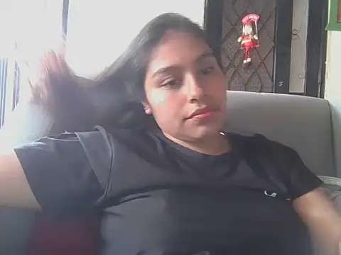 Snapshot of zairabreze chatting on 04.14.26 zairabreze online show from 04.14.26
