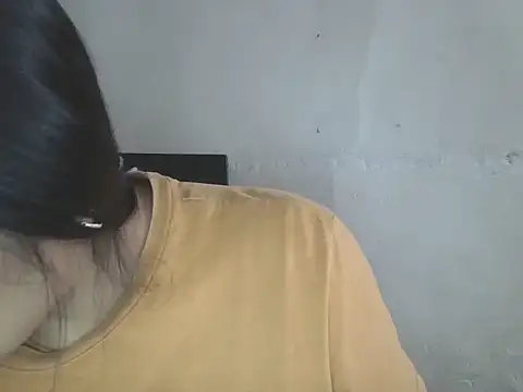 Snapshot of zairabreze chatting on 05.05.26 zairabreze online show from 05.05.26