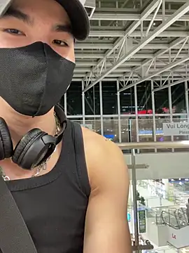 anhkiet huang online show from 10.16.25