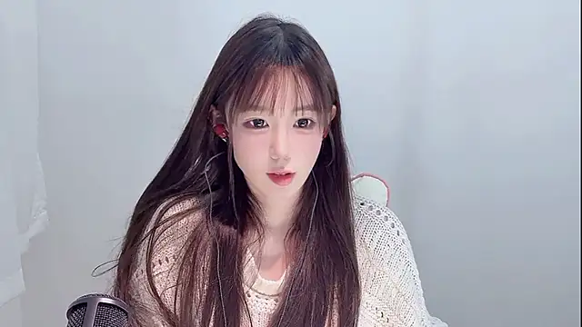 Xiao-runbao online show from 10.23.25