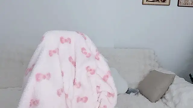 Xiao-runbao online show from 01.08.26