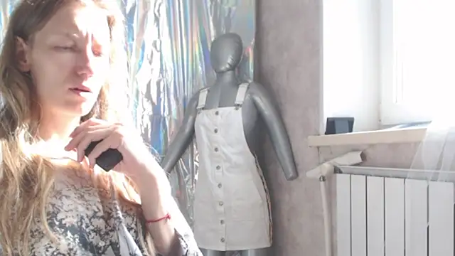 Snapshot of QueerASMR chatting on 05.29.26 QueerASMR online show from 05.29.26