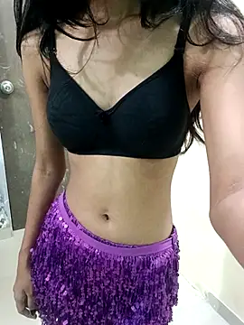 Daizy Shah online show from 11.12.25