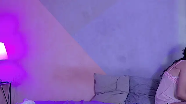 Snapshot of Laura_and_Kevin chatting on 09.13.25 Laura and Kevin online show from 09.13.25