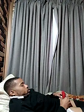 Snapshot of NBLHOTTBOYZ chatting on 10.06.25 NBLHOTTBOYZ online show from 10.06.25