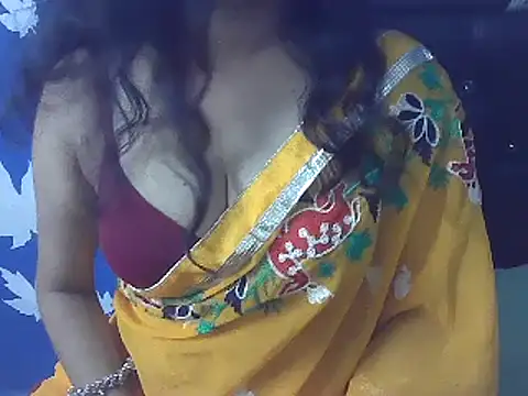 SoftButDeadly0 online show from 10.22.25