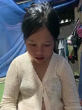 Snapshot of O_o_UwU_o_O chatting on 10.10.25 O o UwU o O online show from 10.10.25