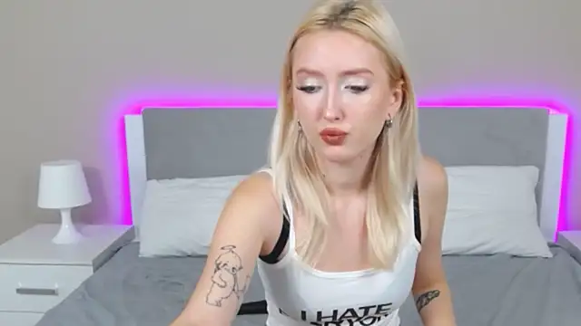 MarianeSun online show from 09.11.25